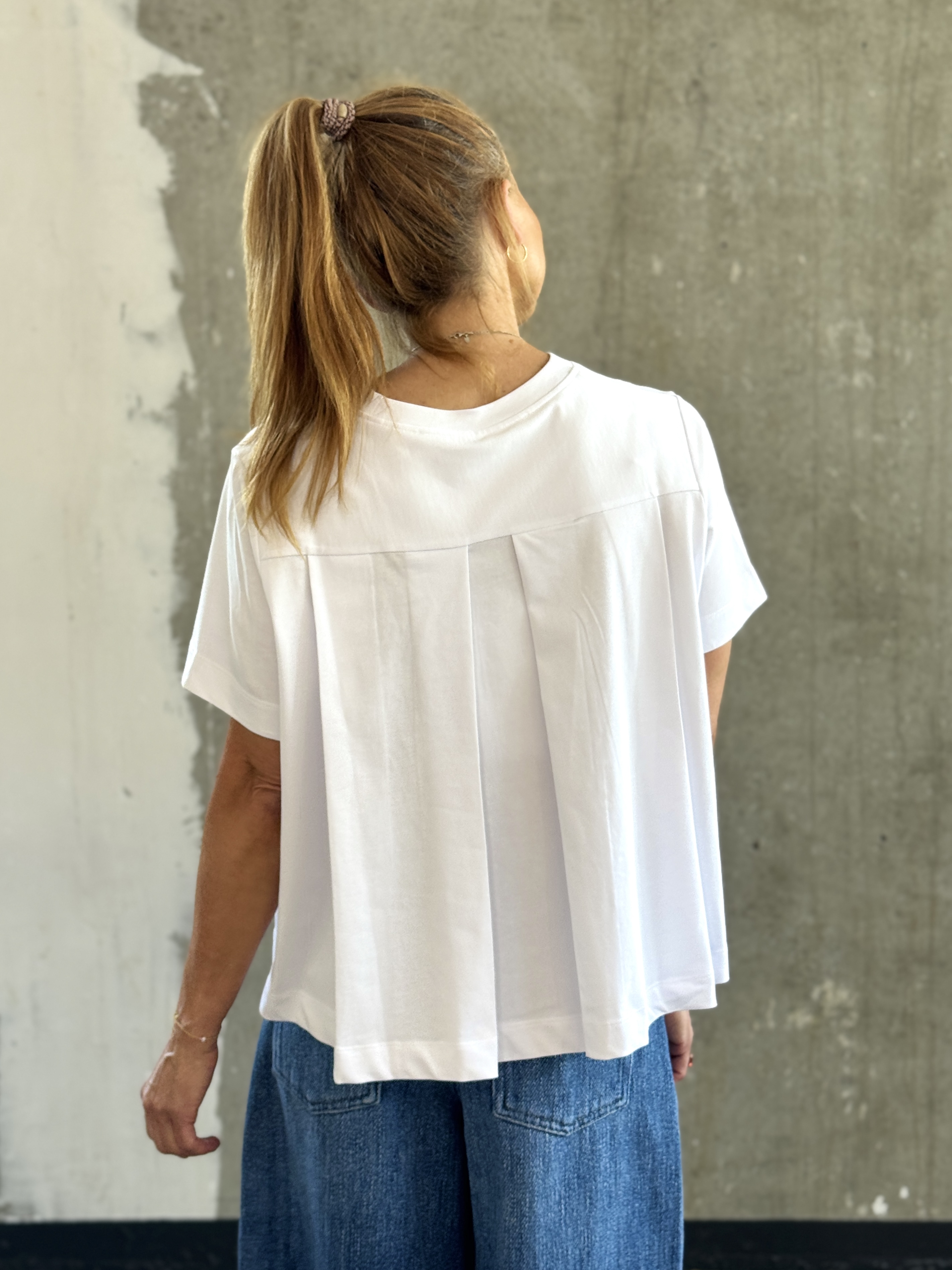 NARLI T-Shirt mit Plissee-Falte am Rücken weiss