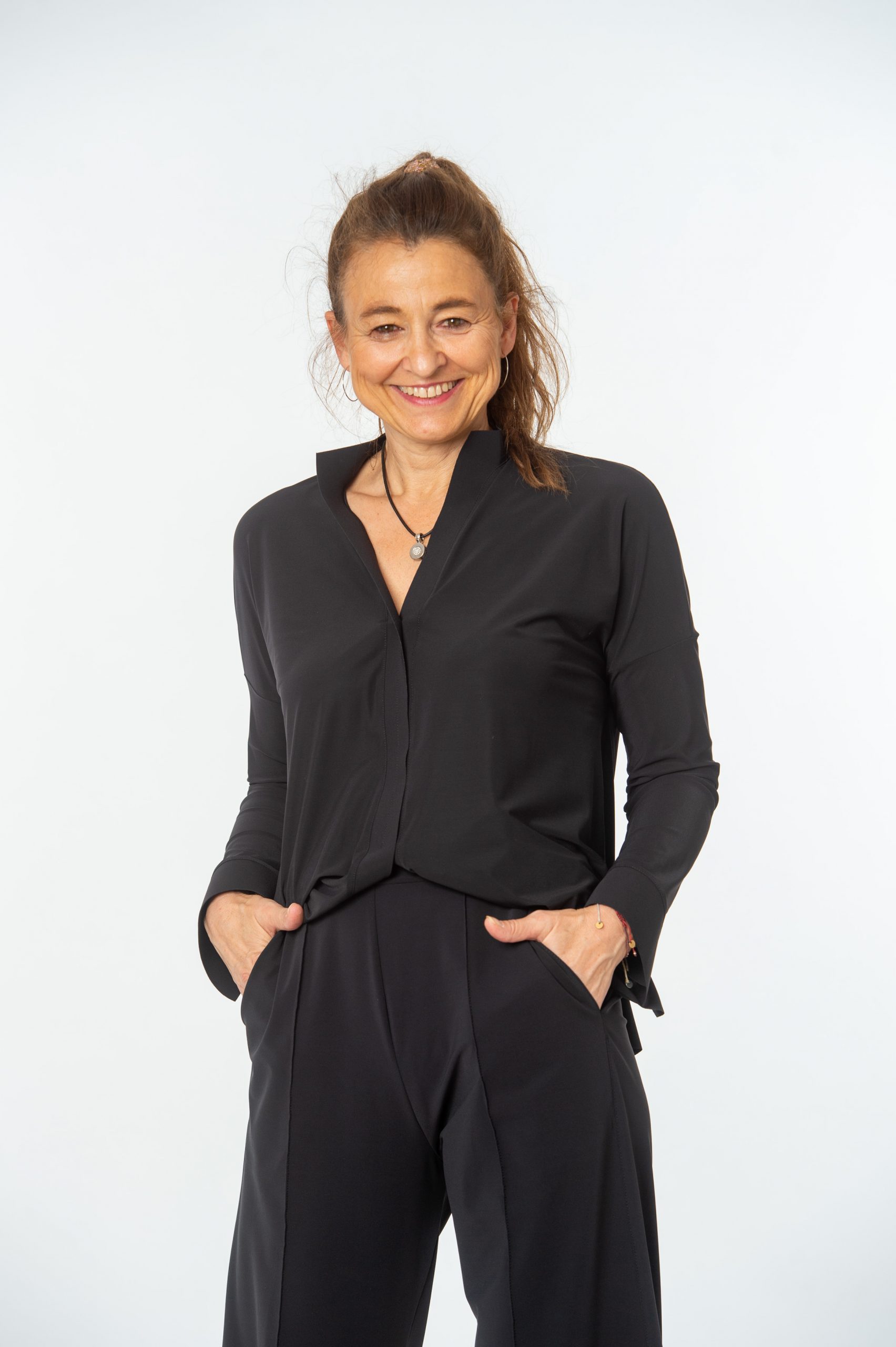 SASSENBACH_STYLE Bluse LIA schwarz & schoko