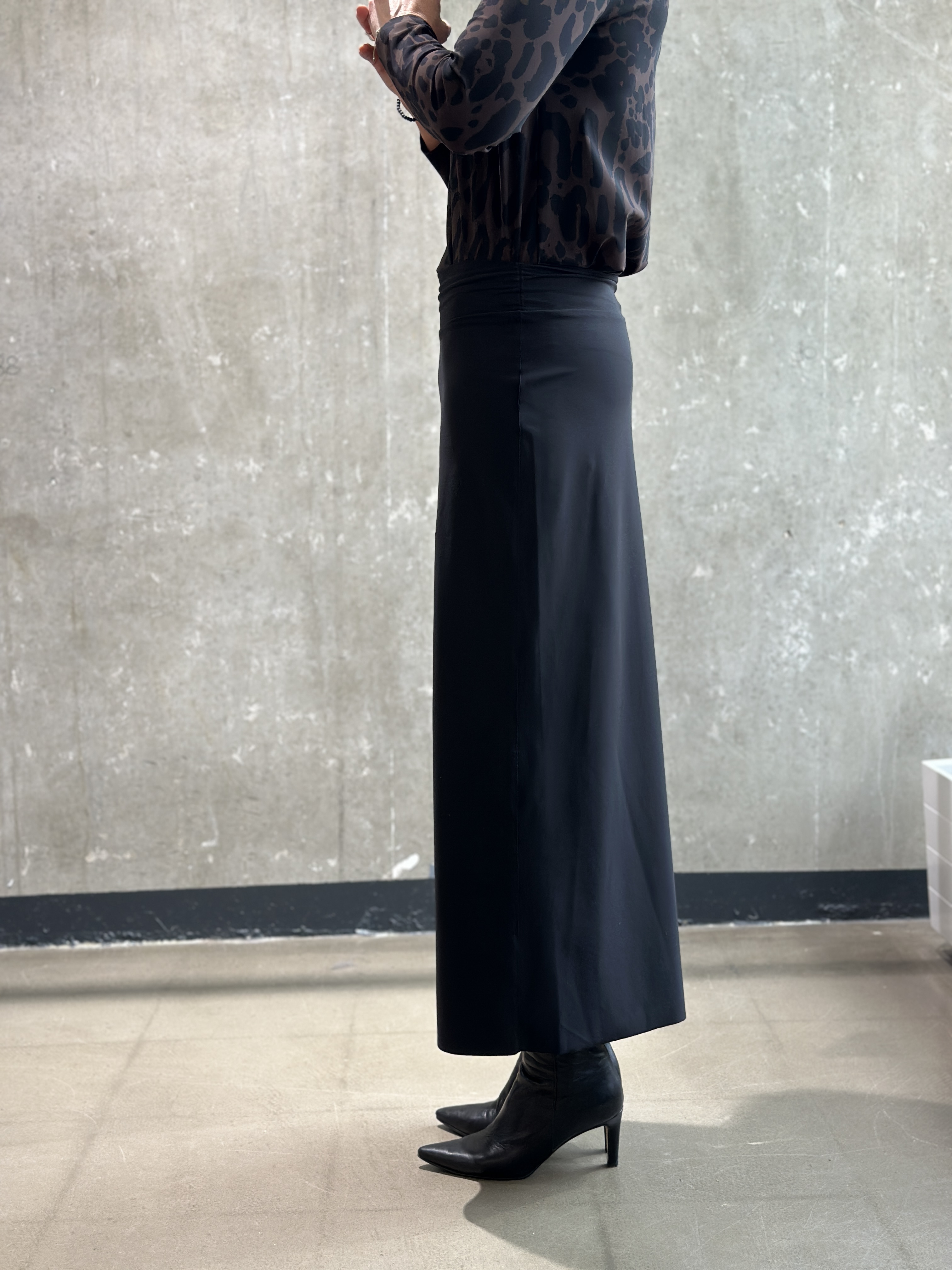 SASSENBACH_Style Rock LUDOVICA