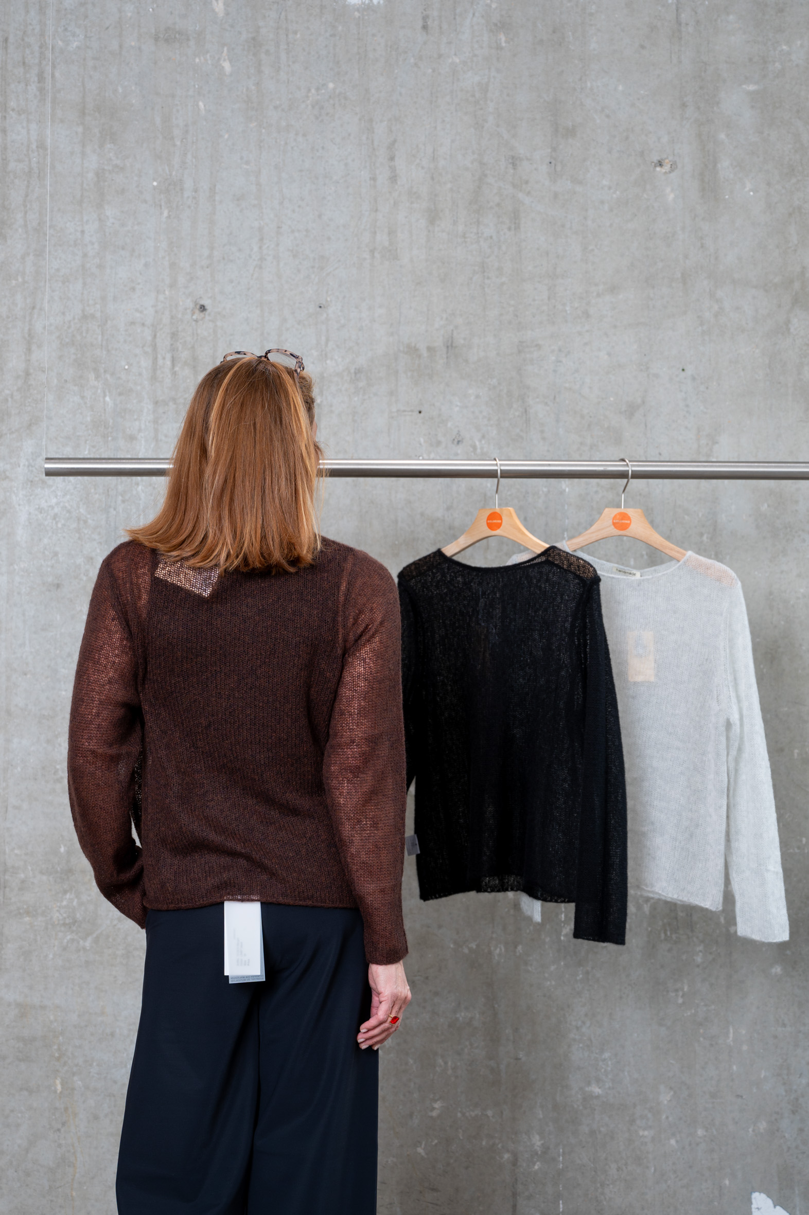 HANDMADE Pullover in 4 Farben