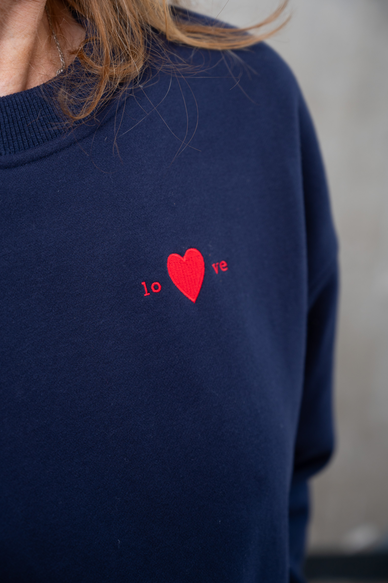 LOVE FUTURE Sweatshirt dunkelblau & hellgrau
