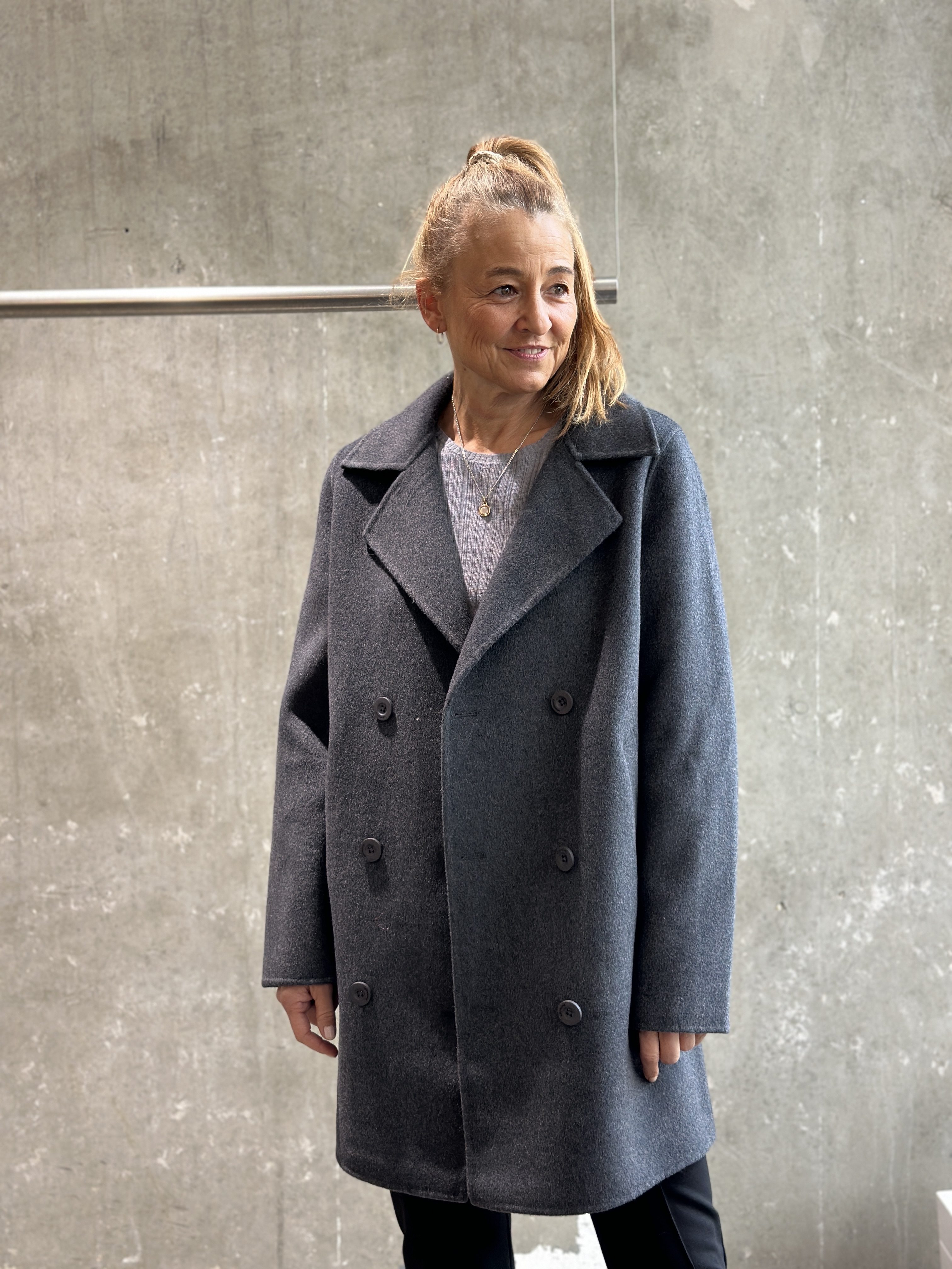 BOMBOOGIE Mantel anthrazit