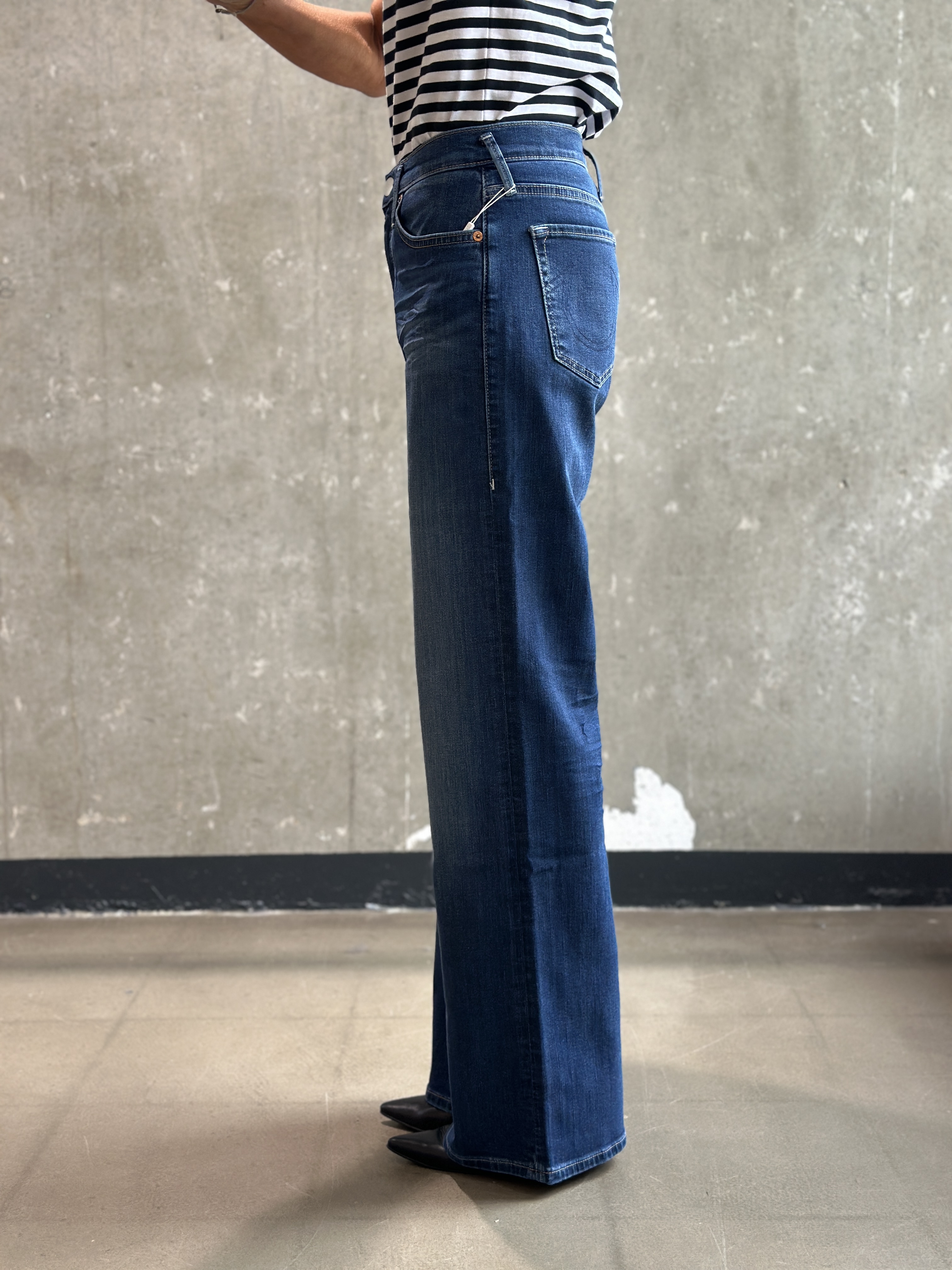 TRUE RELIGION SHIRLEY BAGGY WID (clean)