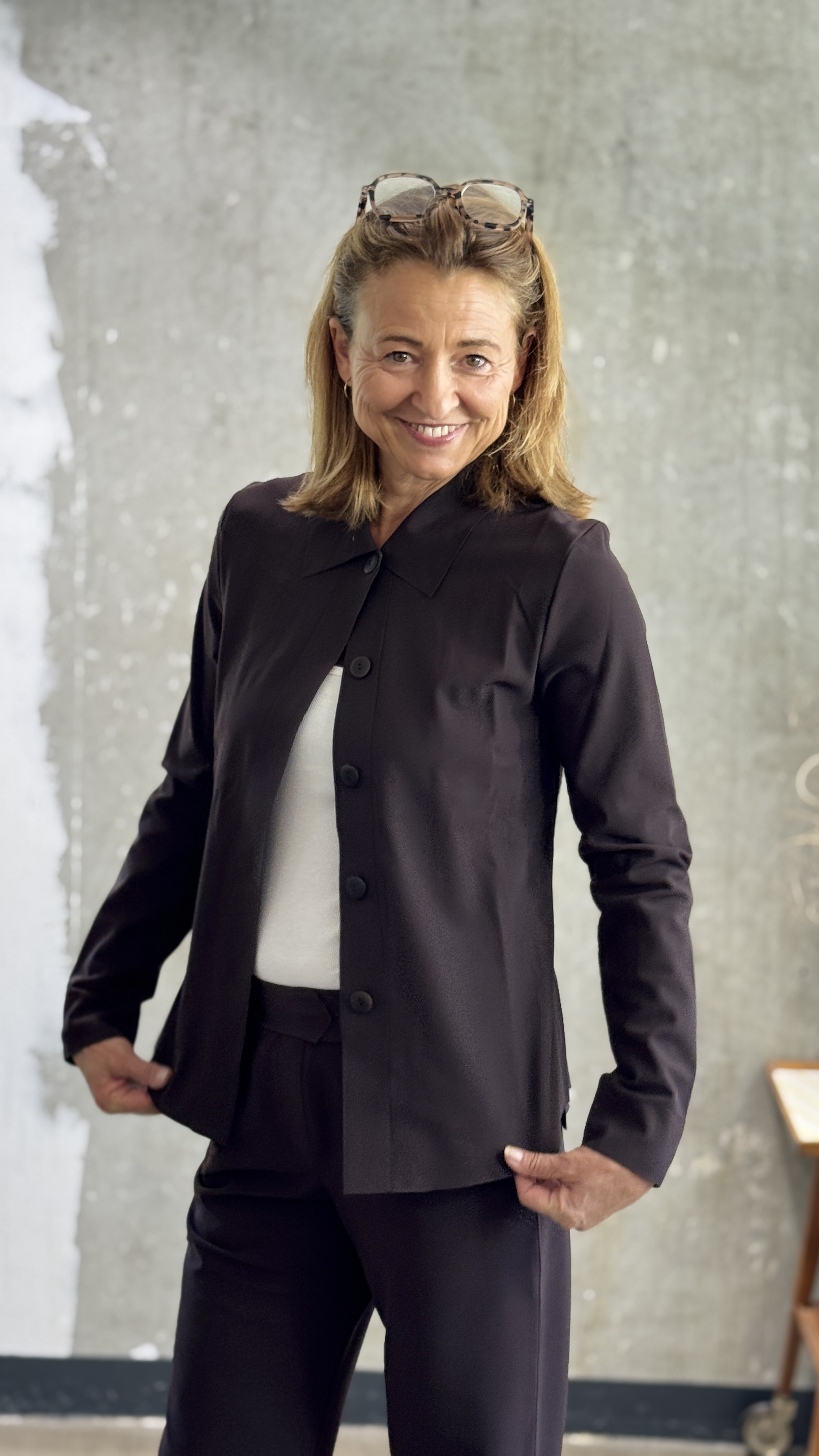 SASSENBACH_Style Bluse ALMUT schoko & schwarz
