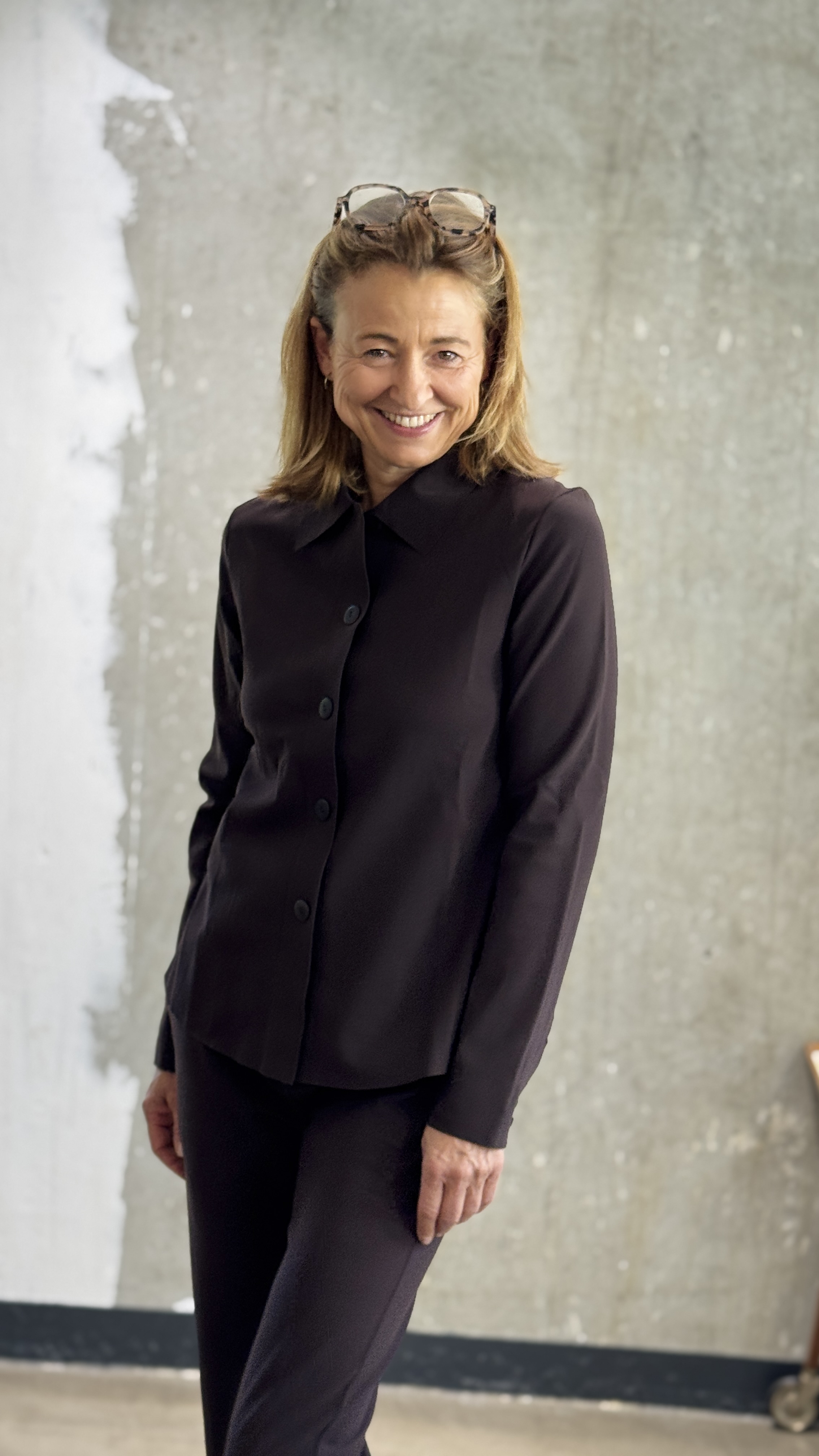 SASSENBACH_Style Bluse ALMUT schoko & schwarz