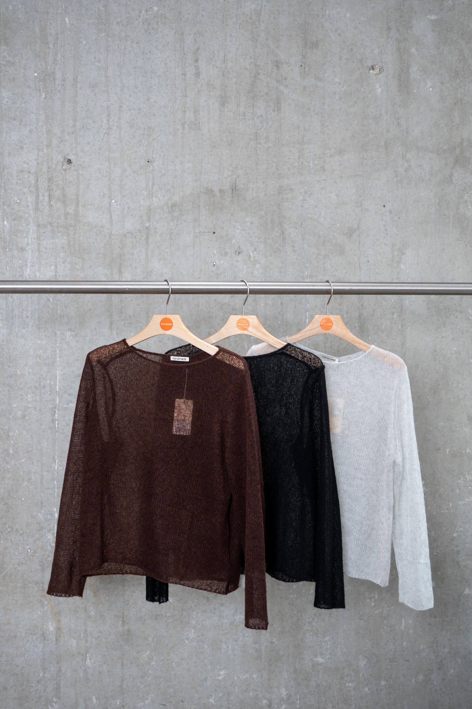 HANDMADE Pullover in 4 Farben