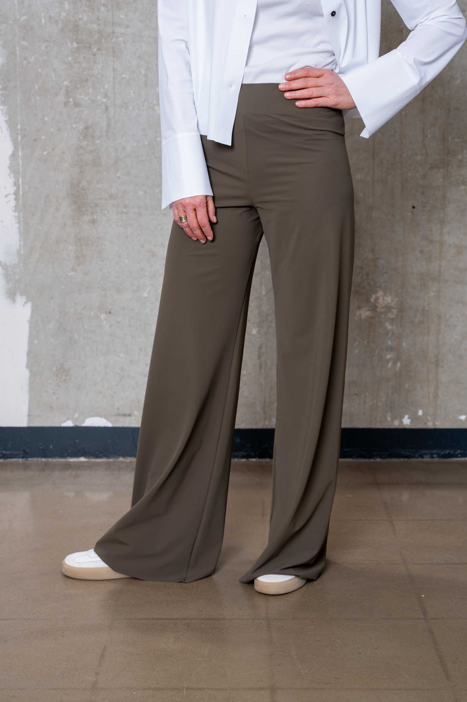 SASSENBACH_STYLE HOSE LENNIE khaki