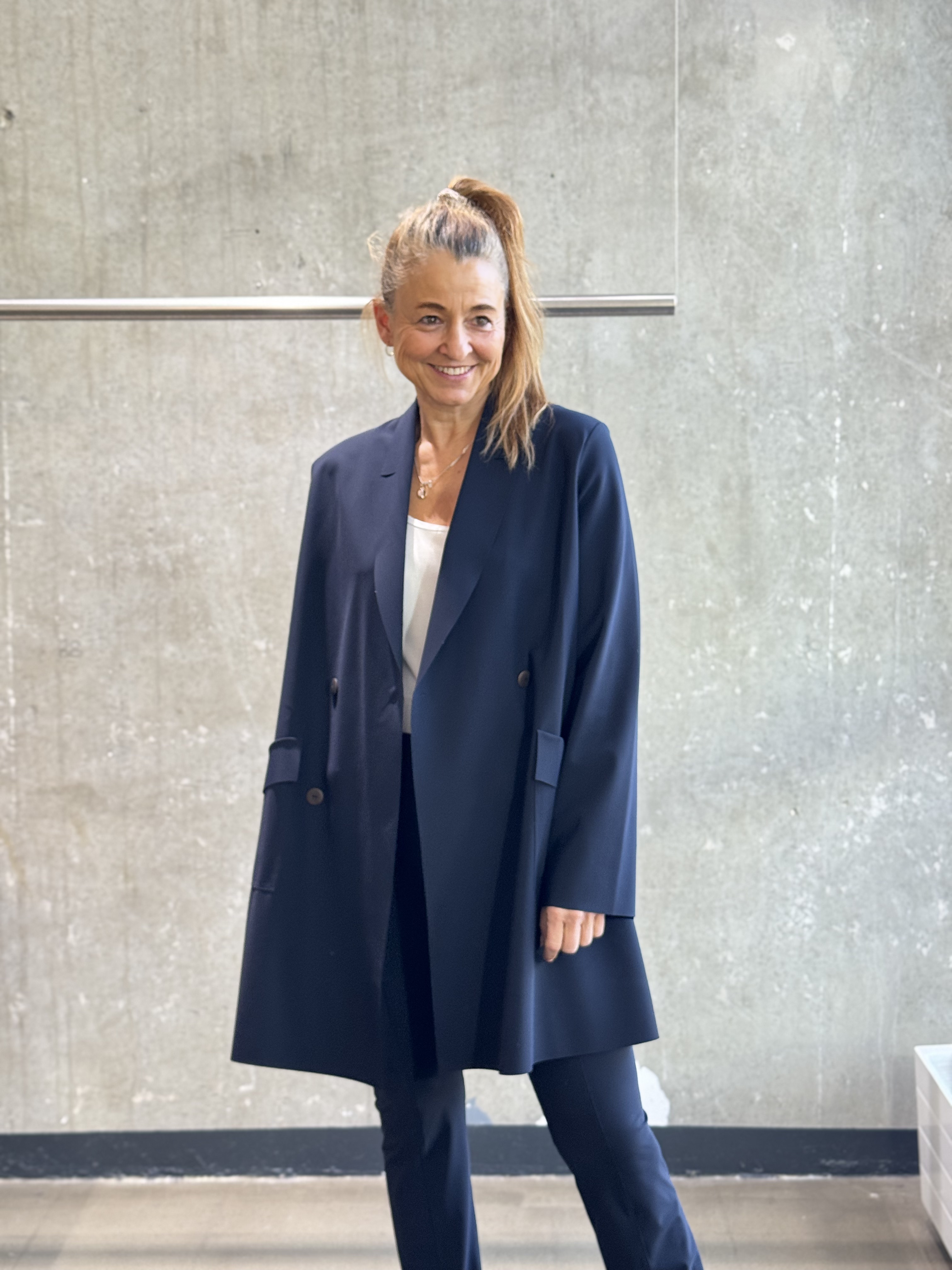 SASSENBACH_STYLE  Mantel MIA schoko & schwarz & blau 342