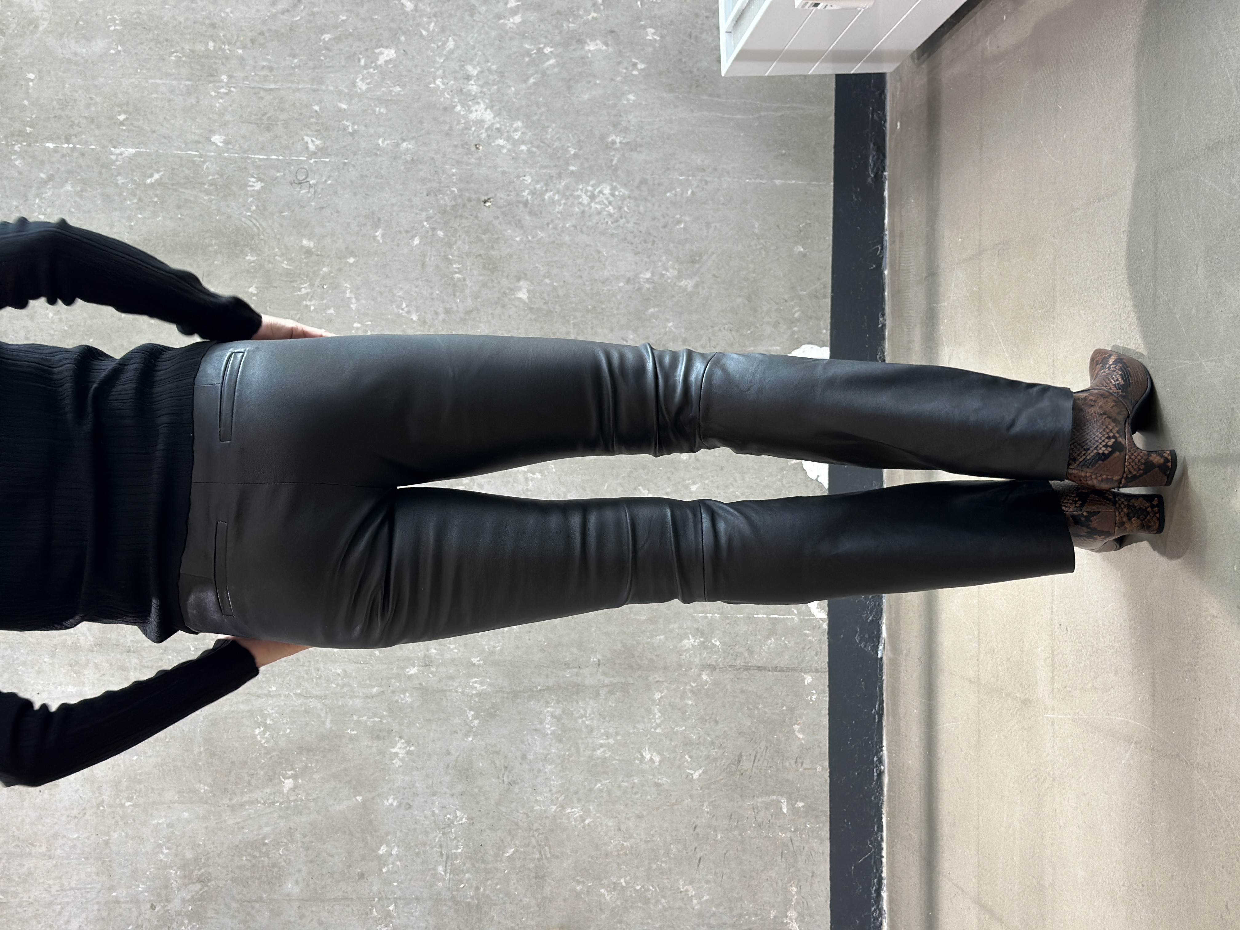 OAKWOOD Hose FREYA schwarz